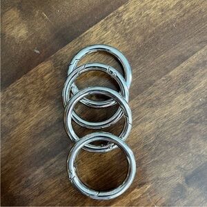 Miche Set of 4 Silver Metal 2” Carabiner Rings